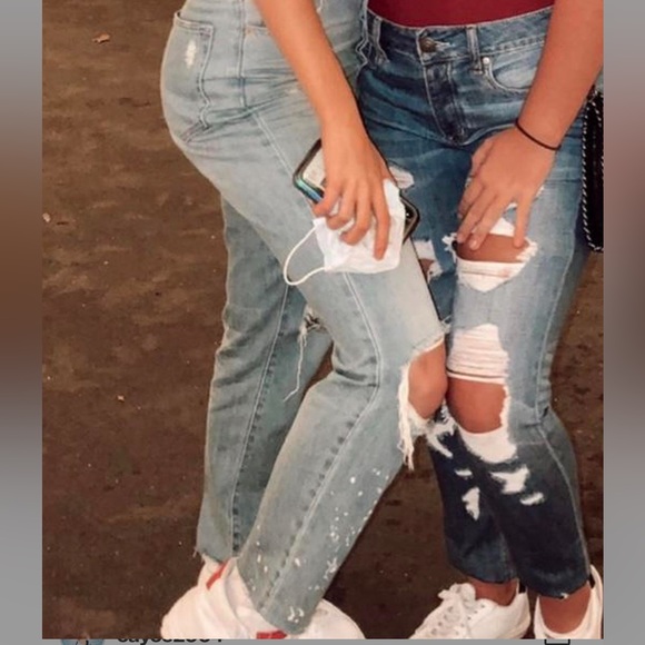 Adorable UO Wide Leg Jeans - Picture 2 of 3